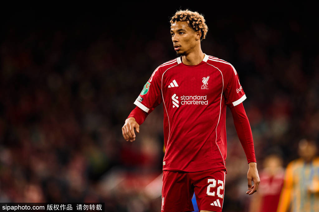 琼斯成(chéng)功传球122次，創(chuàng)造03-04赛季以来利物浦欧冠(guān)單(dān)场纪录
