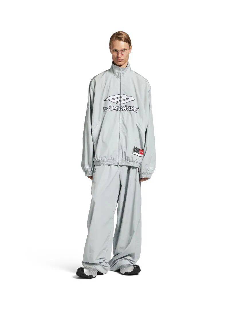 BALENCIAGA 首个橄榄球系列 | Audi Sport F1概念赛车发布 | Heron Preston 回归重掌品牌