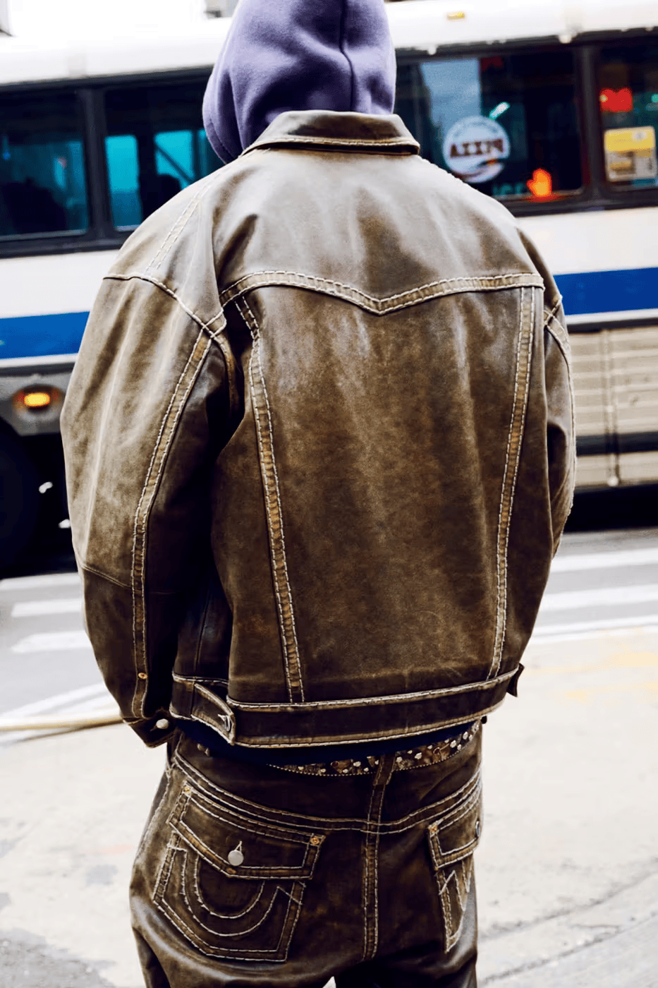 BALENCIAGA 首个橄榄球系列 | Audi Sport F1概念赛车发布 | Heron Preston 回归重掌品牌