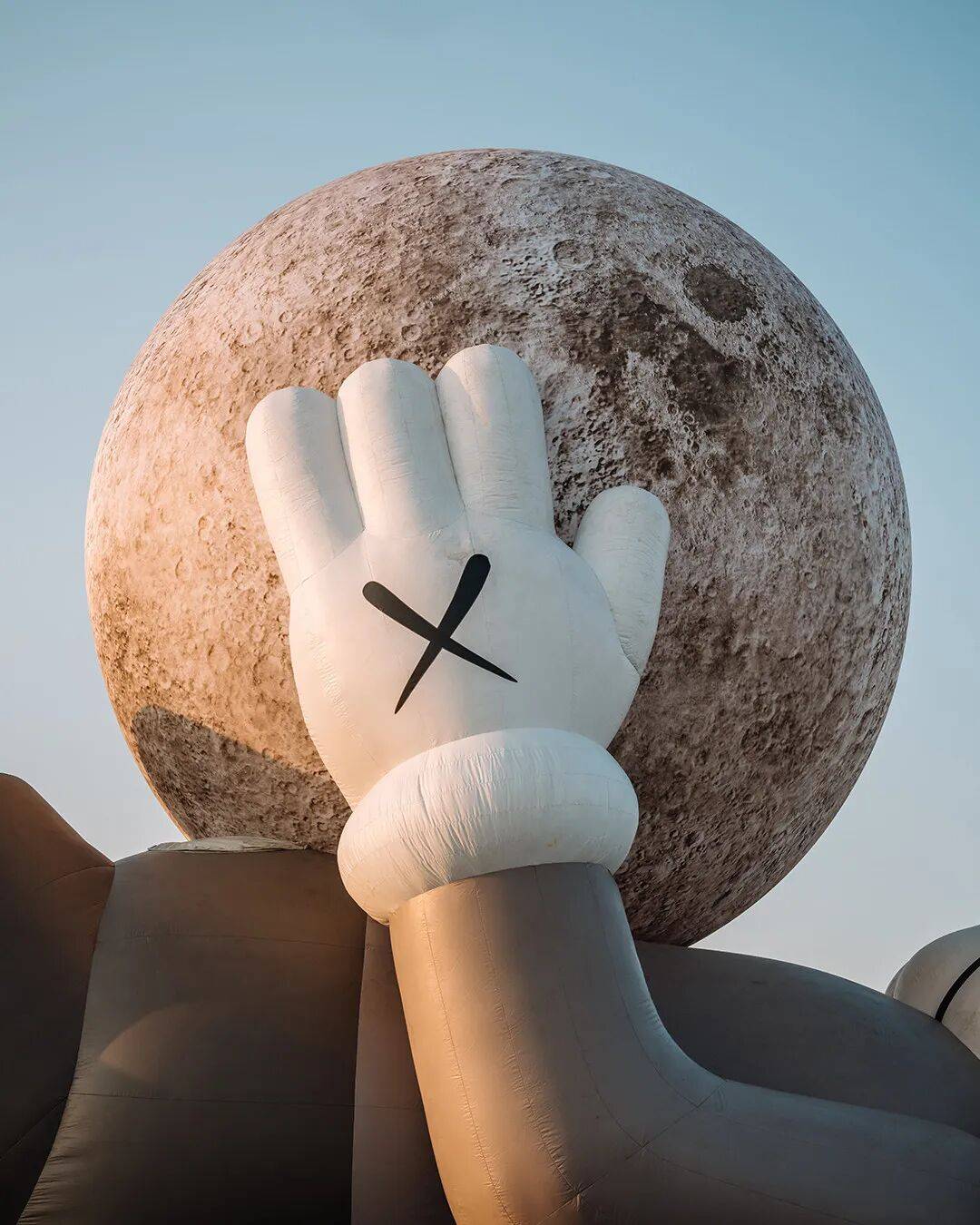 BALENCIAGA 首个橄榄球系列 | Audi Sport F1概念赛车发布 | Heron Preston 回归重掌品牌