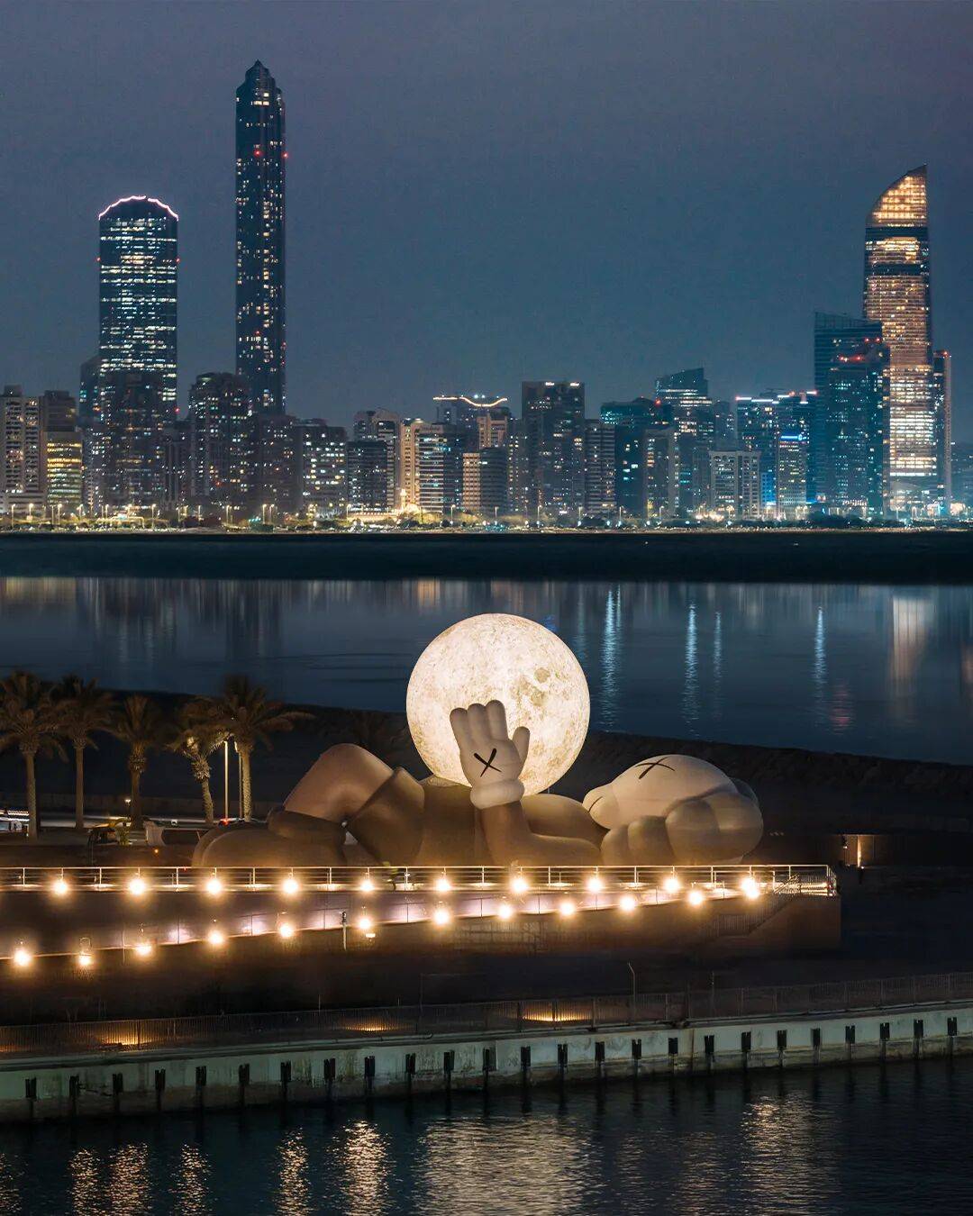 BALENCIAGA 首个橄榄球系列 | Audi Sport F1概念赛车发布 | Heron Preston 回归重掌品牌