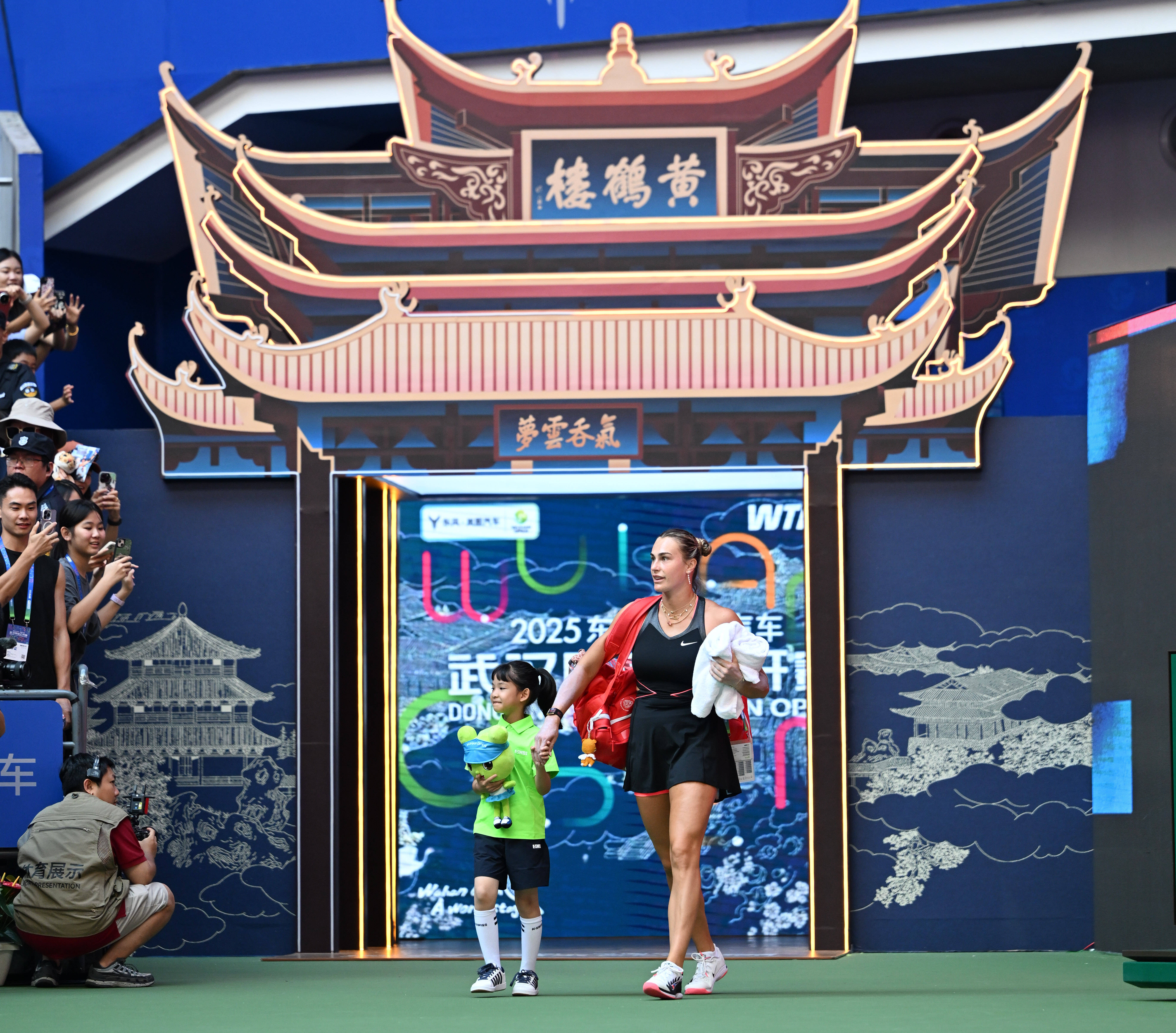 (体育)网球——武网:萨巴伦卡晋级