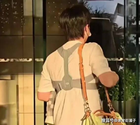 王楚钦传出好消息！背部伤情曝光，将缺席4站比赛，主管教练可能换人