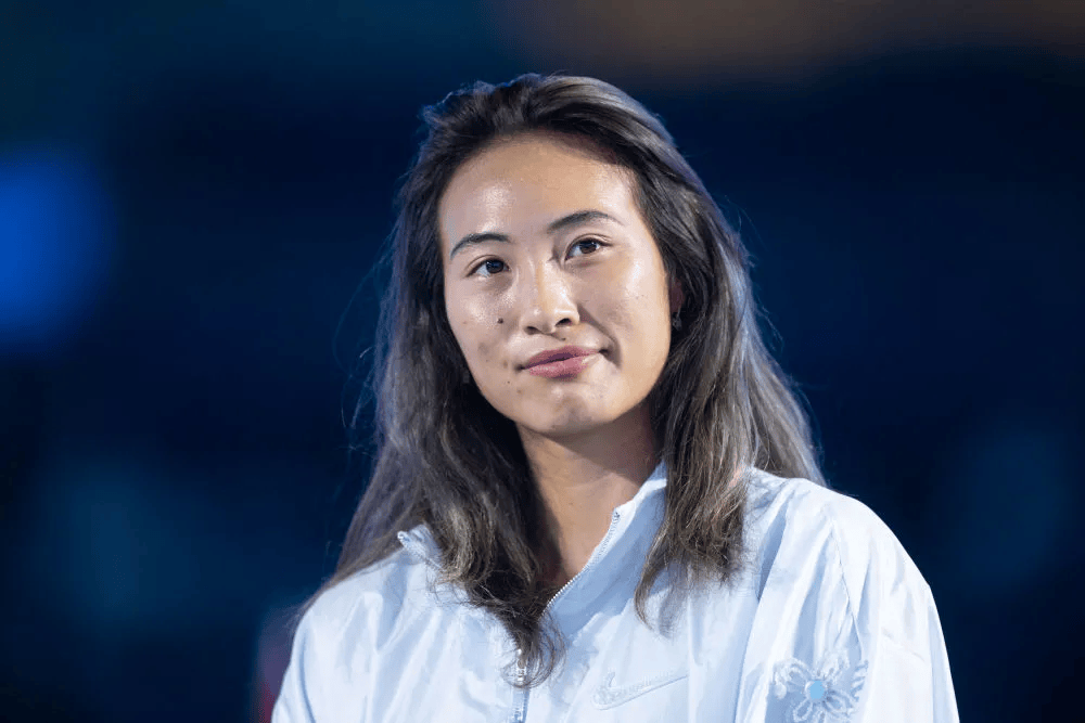 鄭(zhèng)钦文退出十五运会网球比赛