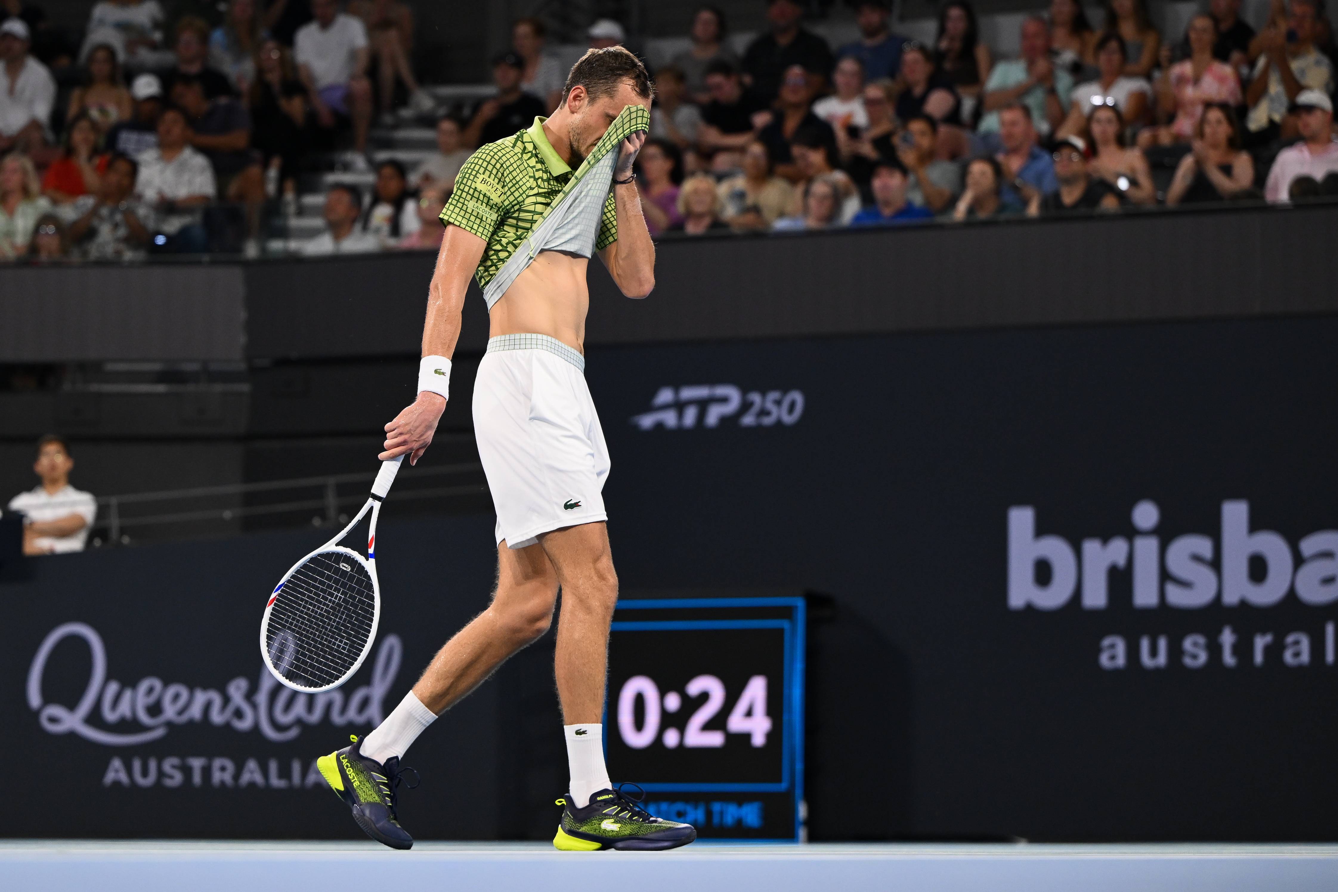 (外代二线)网球——布里斯班国际赛:梅德韦杰夫晋级