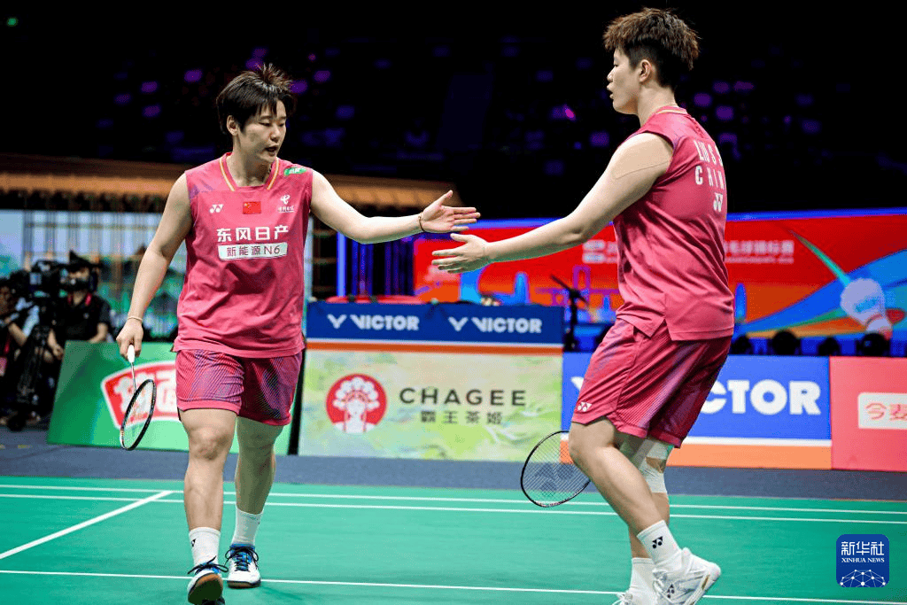 羽毛球亚锦赛：劉(liú)圣書(shū)/谭宁晉(jìn)级女雙(shuāng)决赛