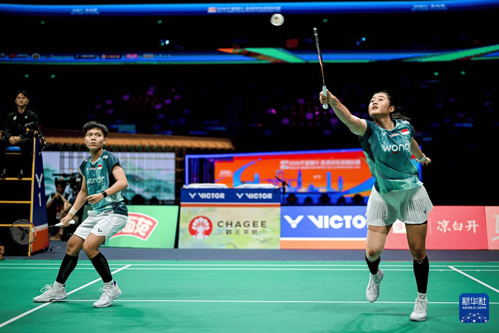 羽毛球亚锦赛：刘圣书/谭宁晋级女双决赛