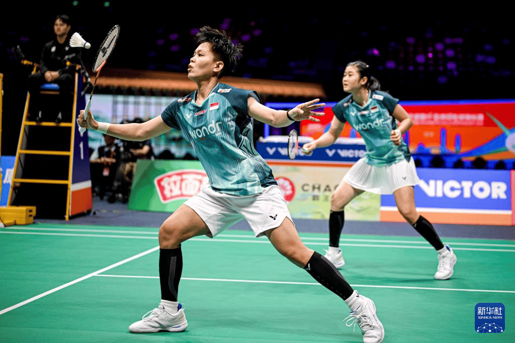 羽毛球亚锦赛：刘圣书/谭宁晋级女双决赛
